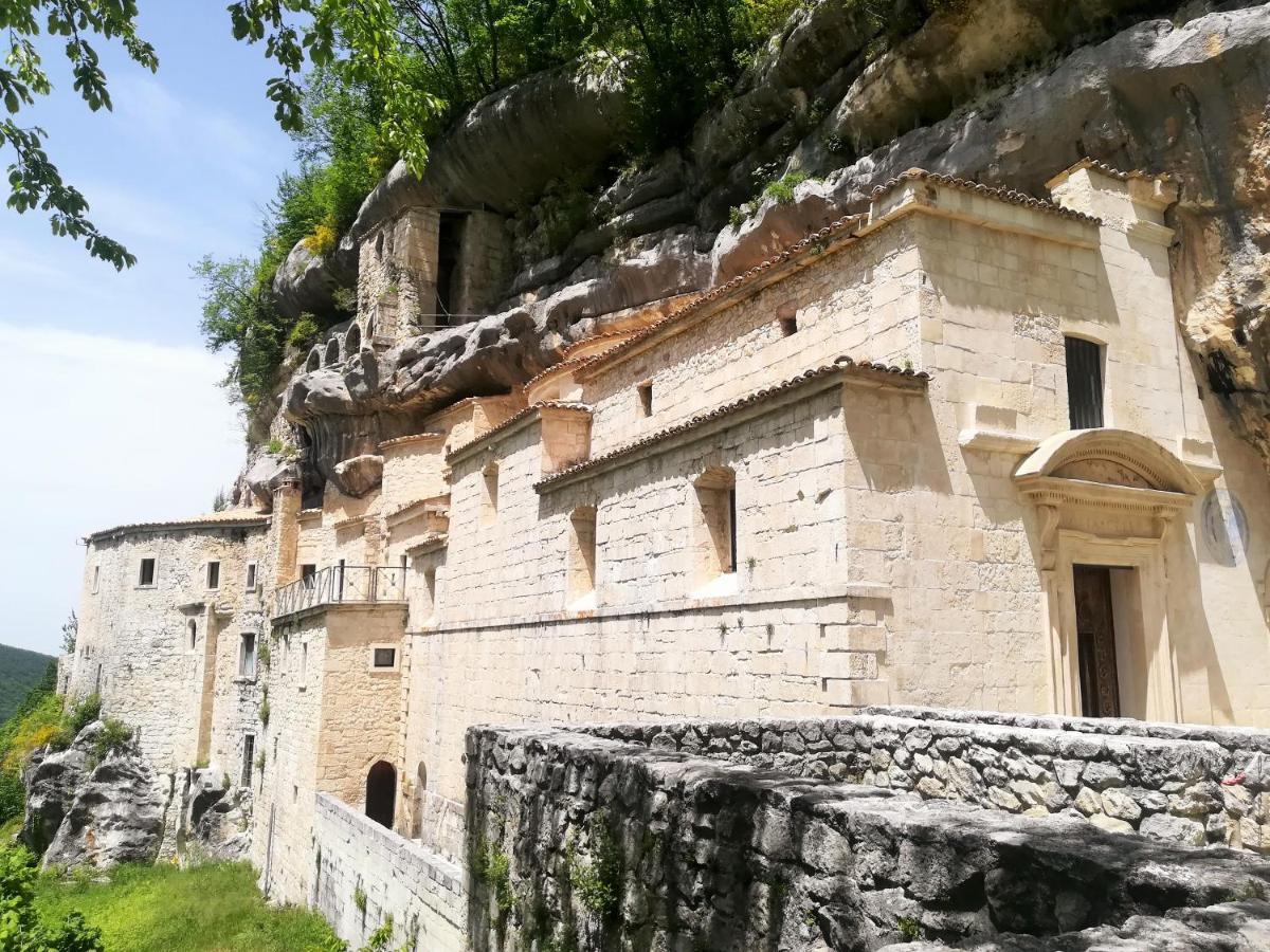 Hotel Panorama San Valentino in Abruzzo Citeriore Экстерьер фото